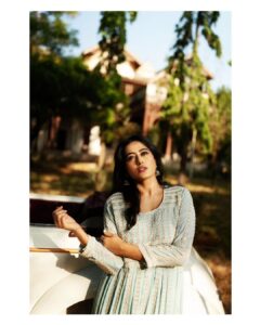Nidhi Subbaiah Instagram - Embrace all that is you 🤍
#allofmelovesallofme 😁
Tap for creds 😘