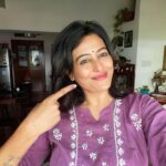 Nidhi Subbaiah Instagram - I just went to cast my vote, asked them how the turnout has been so far and they said 45 percent! For the one’s who haven’t voted yet, pls go out n vote, we still have 3 hours, let’s exercise this duty as citizens! 🙏🏼 🇮🇳 I travelled from Bangalore to Mysore just to vote, though I’m suffering from a fever and I’m in between dubbing for my next movie!.. Mysore, Karnataka