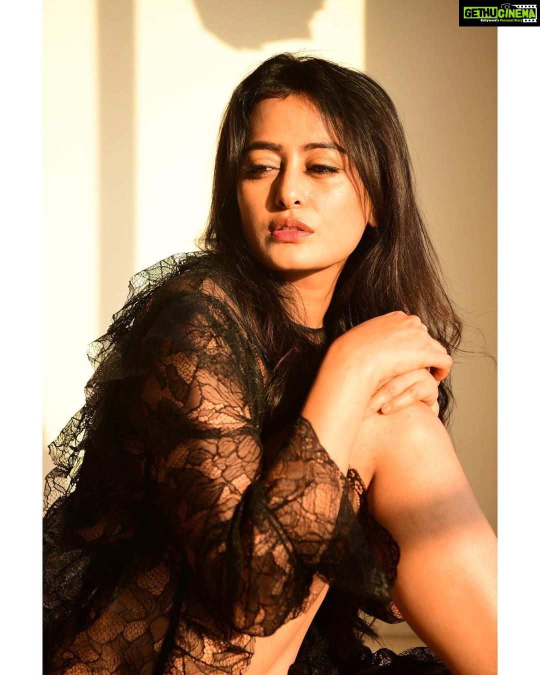Nidhi Subbaiah Instagram - Raw Image 💋 📸 @nim.is.hh 💄 @manju_makeover1