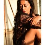 Nidhi Subbaiah Instagram - Sun kissed 💛 📸 @nim.is.hh HMU @manju_makeover1 Bangalore, India