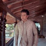 Nikhil Siddhartha Instagram - Ganesh Chaturthi Festivities Time.. Missing it all here in Vietnam now.. #ganaptibappamorya #jaiganesh Loved this traditional attire from : @tejasharishofficial 🔥 amazing clothes Photographer: @shaktismaran 💥 Styling: @rooma_mehta💥💥 Videographer: @pranil_chintewar👍🏼