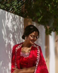Nikhila Vimal Instagram - 💭♥️

#mathagampromotions #mathagamonhotstar 

Styling: @keerthysampath 
Photography: @aishwaryashok 
Makeup: @femy_antony__ 
Outfit : @pinkcitybysarika @itrhofficial 
Jewellery: @divasmantra