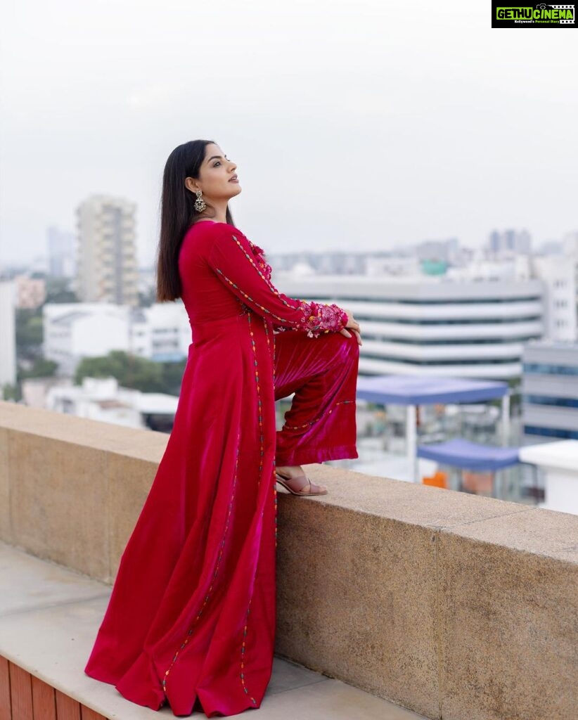 Nikhila Vimal Instagram - When in doubt, wear pink💖