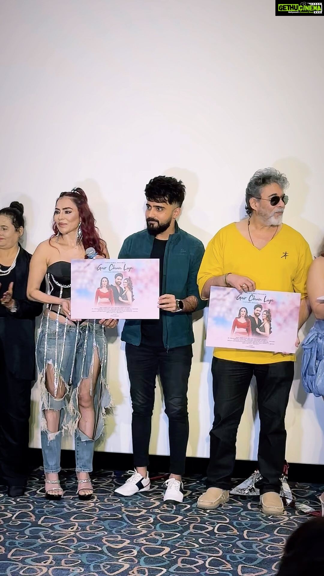 Nikita Rawal Instagram - Grand Launch Song Gair Chun Liya FT. Resty Kamboj, Nikkita Rawal, Aastha Rawal, Guest Deepak Tijori, Adil Durrani निकिता रावल, आस्था रावल व रेस्टी कंबोज स्टारर म्युज़िक वीडियो “गैर चुन लिया” हुआ लॉन्च, दीपक तिजोरी, आदिल दुर्रानी रहे अतिथि Tirth Rawal Presents “Gair Chun Liya” Song Launch, FT. Resty Kamboj, Nikkita Rawal, Aastha Rawal Nikkita Rawal, Aastha Rawal, Resty Kamboj starrer Song Gair Chun Liya released on Nikki Tunes