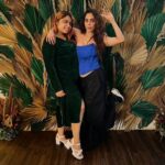 Nikita Rawal Instagram - Had beautiful time with my gang 😍😍 Happy birthday @namita_rajhans_ @lathiwalatasneem #gang #girls #evning