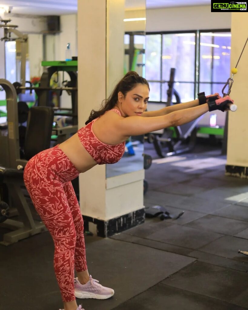 Nikita Rawal Instagram - Monday motivation 💪 #monday #mondaymotivation #mondaymood #gym #gymmotivation #gymgirl