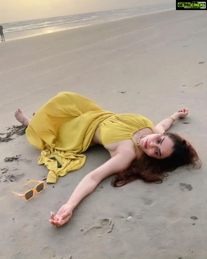 Nikita Rawal Instagram - Weekand ❤️ #weekand #refreshing #positive #universe #thankyou #selflove My Favorite Place