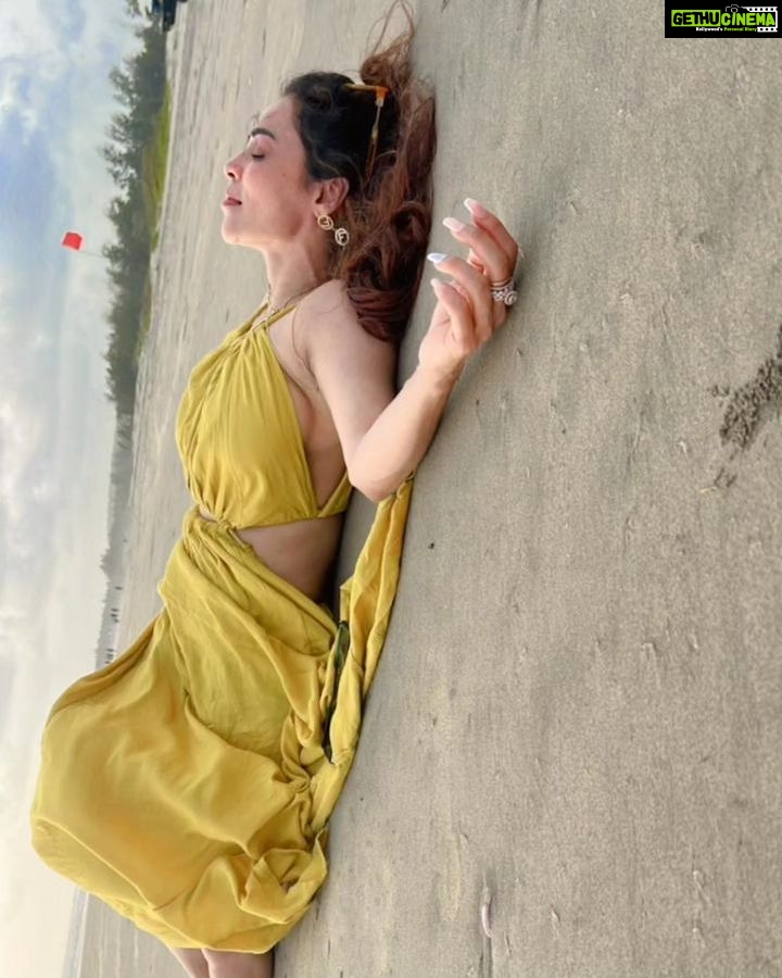 Nikita Rawal Instagram - Weekand ❤️ #weekand #refreshing #positive #universe #thankyou #selflove My Favorite Place