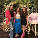 Nikita Rawal Instagram - Beautiful evning with beautiful friends ❤️ @pakkhihegde @itsaastharawal @taanee792 #freinds #myppl #lovve