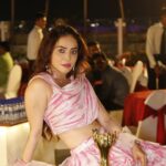 Nikita Rawal Instagram - Beautiful evning with surprise 😮 Thank you @rahuldaiwik Thank you @heenadesignerstudio @priteshshah6669 #eid #nikitarawal #
