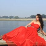 Nikita Rawal Instagram - I’m in a good place right now. Not emotionally, I’m just at the Taj Mahal. #tajmahal #taj #love #mumtaz #red #inlove Taj Mahal, Agra