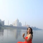 Nikita Rawal Instagram - I’m in a good place right now. Not emotionally, I’m just at the Taj Mahal. #tajmahal #taj #love #mumtaz #red #inlove Taj Mahal, Agra