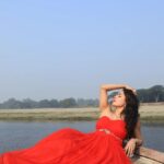 Nikita Rawal Instagram - I’m in a good place right now. Not emotionally, I’m just at the Taj Mahal. #tajmahal #taj #love #mumtaz #red #inlove Taj Mahal, Agra