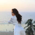 Nikita Rawal Instagram - “Don't look back. You'll miss what's in front of you. I don't look back. I'm like a shark – I only look forward.” #nikitarawal #positivevibes #only #love #star My Favorite Place