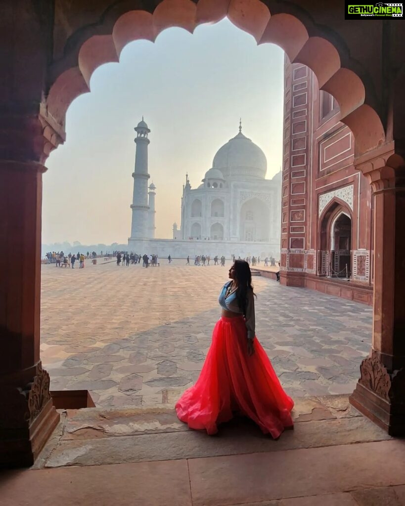 Nikita Rawal Instagram - It's weekend vibes 🙌 #weekand #weekend #photo #photography Agra