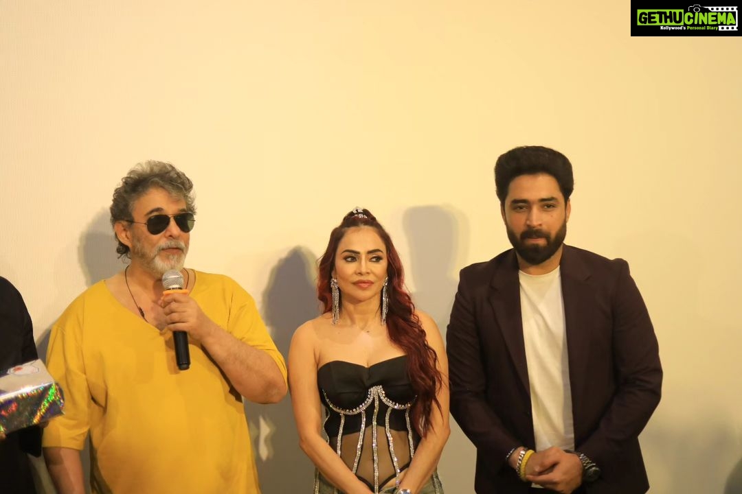 Nikita Rawal Instagram - Pica from gair chun liya night 💔♥️ @itsaastharawal @deepaktijoriteam @rajivthakur007 @restykamboj @habib17m #gairchunliya #nikitarawal #aastharawal #songlaunch #newsong #tranding