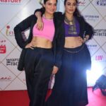 Nikita Rawal Instagram - Backbone behind me ❤️💕 Aastha hain to rasta hain #sisterlove #sister #rawalsisters #aastha #lifecoach #life #love