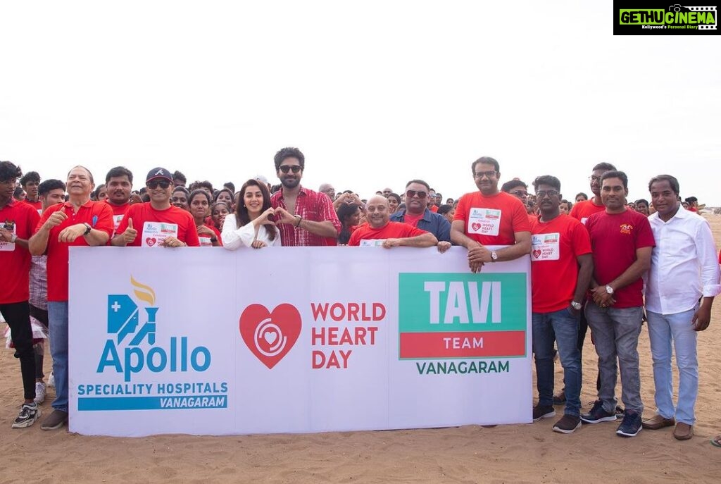 Nikki Galrani Instagram - Hearts united for World Heart Day at Marina Beach, Chennai ♥ #HealthyHearts #WorldHeartDay #Awareness