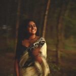 Nimisha Sajayan Instagram - @nimisha_sajayan Ernakulam