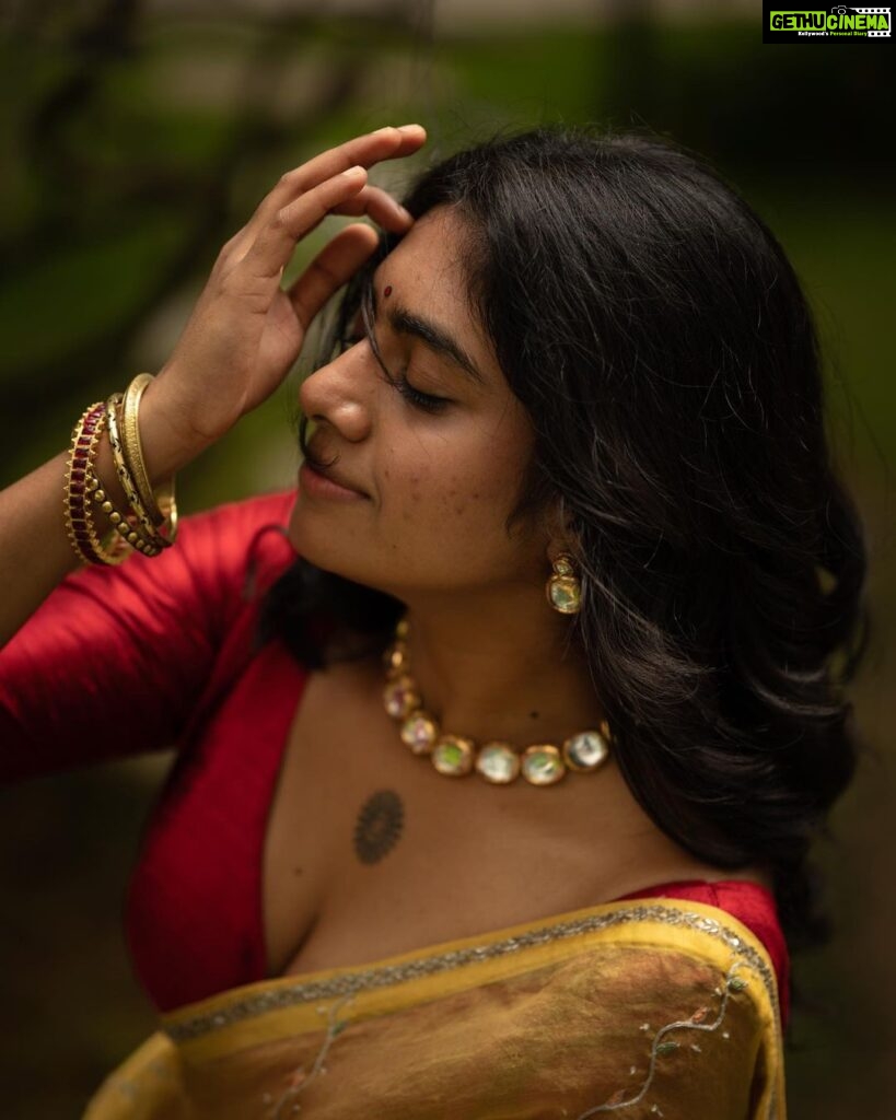 Nimisha Sajayan Instagram - ❤️ Styled by : @asaniya_nazrin Outfit : @saltstudio MUAH : @aswani_haridas_ Shot by : @abhilashmullassery