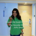 Nisha Agarwal Instagram - Perfect way to shut off and experience a get away! The beach, the food and stay 💯 @novotel_juhu ❤️ #hosted