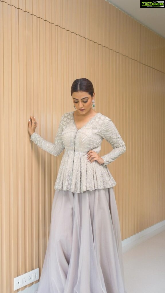 Nisha Agarwal Instagram - ✨ FESTIVE GIVEAWAY ✨ August is the month that kick starts alll the festivities in our country & with an outfit THIS gorgeous, you are sure to shine in every room you walk into! To celebrate this even more, I’m so excited to host this giveaway with @dishapatilpretcouture where any ONE lucky winner will get the chance to win a beautiful festive outfit from their pret collection! Giveaway Rules - 1. In the comments, describe why you LOVE this outfit 2. Follow @dishapatilpretcouture & @nishaaggarwal on Instagram 2. Tag 3 friends in the comments section Please note that this Giveaway ends on 28th August, 2023 and it is PAN India ONLY! Don’t miss this golden opportunity to celebrate the festive season fashionably 💫 #DishaPatilPretCouture #FestiveGiveaway #PretOutfit #rakhigiveaway