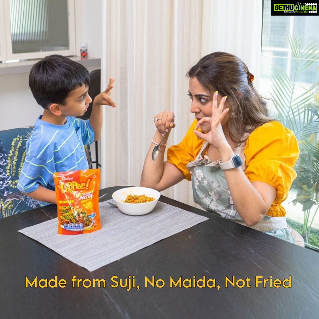 Nisha Agarwal Instagram - When boredom hits, we spice things up with a delicious twist! Enter YiPPee! Pasta. Made from Suji, it's the perfect blend of health and flavour. No maida, not fried, and loaded with veggies! Even I couldn't resist taking a bite. 😉 If you're searching for a quick and tasty snack for your little ones, give YiPPee! Pasta a shot! 😋👦👩‍🍳 @sunfeast_yippee