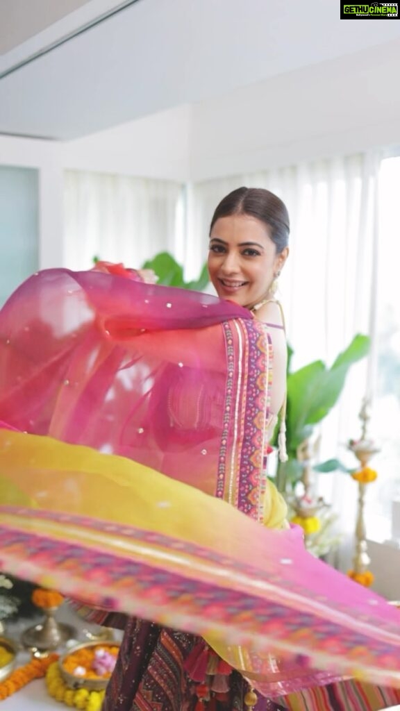 Nisha Agarwal Instagram - Who else likes twirling the moment they wear a Lehenga ?? Wearing: @sandhyashah.shah PR : @sonyashaikh Jewels: @vinantimanjidesignerjewellery Decor: @saffronstringofficial @beyond_marketing_india #indianwedding #indianfestivewear #indiandesigner #indiandesignerwear