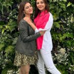 Nisha Agarwal Instagram - Happy Rakshabandhan ❤️ May this day build an eternal bond of love, care, support, respect and security, be it your brother or sister. Sending love @kajalaggarwalofficial @vikagg82 @kitchlug @thedailysoapcompany @anshoocooper Wearing @shopmulmul