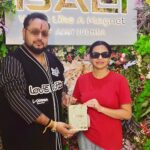Nisha Bano Instagram – Bali fragrance is now in celebrity hand @nishabano 🌹
Hurry up to enhance your positive power 
#bali  #fragrance #ajayludhrastrologer #ajayludhra