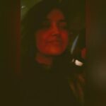 Nisha Ravikrishnan Instagram - It's all a blurr when you're not herreee 🤭 TBH blurry but you see the pretty 🙈 #bee🐝boo🐻 #nimmanisharkn 🤍🖤