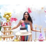 Nisha Ravikrishnan Instagram - 9.6.2023 🧸 Here for cake , and cake only 🧁 happy birthday to me🧚‍♀️ Pc: @manjunathmagaji24 Event: @lavishevents.in #nimmanisharkn 🖤🤍
