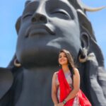 Nisha Ravikrishnan Instagram - Har Har Mahadev 🕉 #nimmanisharkn 🤍🖤 Coimbatore