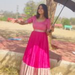 Nisha Ravikrishnan Instagram - Shine... dream...smile 🌸 Outfit : @brindaavana_designer_studio Styling : @vishnu_vish_33 #nimmanisharkn 🖤🤍