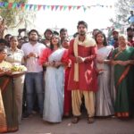 Nisha Ravikrishnan Instagram - Thank you so much! Everyone for supporting team Gattimela fr 4years . It wouldn't be possible for us to complete 1000episodes,many memories and still counting!🧿❤️ ಮಕರ ಸಂಕ್ರಾಂತಿ ಹಬ್ಬದ ಶುಭಾಶಯಗಳು 🌸 Outfit : @ayra_designer.__studio #nimmanisharkn 🖤🤍