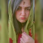 Nisha Ravikrishnan Instagram - Being called ""🙈 "I wish you knew " 🐻🤞 Pov : Dear heart,, calm down #bee🐝boo🧸♾️ #nimmanisharkn 🖤🤍