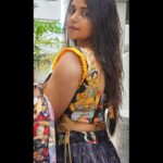 Nisha Ravikrishnan Instagram - तू ही चंद मेरे इस दिल दा मान ले वे सजना 🌙 #bee🐝boo🧸 #nimmanisharkn 🖤🤍