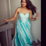 Nisha Ravikrishnan Instagram - Made You look 👀 #nimmanisharkn 🖤🤍