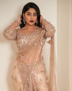 Nishvika Naidu Instagram - ✨Golden girl ✨ . . . . . . Styled by - @label_divya_samal Outfit - @label_divya_samal Jewellery - @chaya_jewellery Make up - @makeupbyabhilasha Hair - @harshasingh512 Photographed - @theanandajith Taj Yeshwantpur Bengaluru