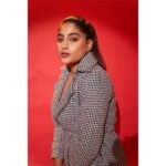 Nishvika Naidu Instagram - H&M by : @umerruksar Styling & 📸 by @sandeep.mv @_sunburstt_ Location @_sunburstt_ #sandeepmv #sunburstt #nishvika #portraitsbysmv #nishvika