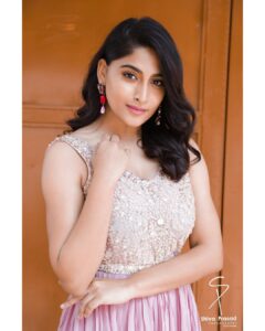 Nishvika Naidu Instagram - Beautifully captured by @shivayaphotography Hair and make up @taiba_syed_ ❤️