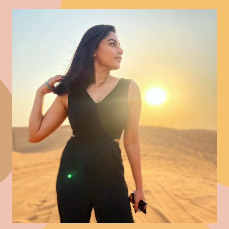 Nishvika Naidu Instagram - It’s not so bad to be isolated on a desert 💁🏽‍♀️