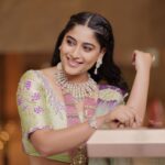 Nishvika Naidu Instagram - For @thejewelleryshow Outfit - @knari.in @vee.dabee Jewellery - @gajraj_jewellers & @sri_ganesh_sadashivnagar Captured by @arunkummar_portraits
