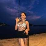 Nitibha Kaul Instagram - Malibu Sunset but in Europe🍹 #iykyk Wearing @arokaofficial #SunsetLover #SunsetPhotography #EuropeanSummer #Crotia #NKTravels #NKsHotGirlSummer Croatia