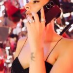 Nitibha Kaul Instagram - Being Stylish & Artistic just like the Masterpiece itself - vivo V29e! Go get yours now at vivo.com ! #vivoV29e • • • #TheMasterpiece #DelightEveryMoment #TheDesignMasterpiece