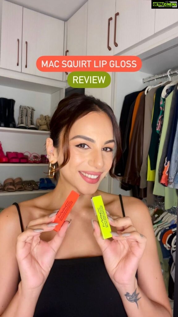 Nitibha Kaul Instagram - #notsponsored My review of the @maccosmeticsindia Squirt Pumping Lip Gloss in the shades Squirt (green) & Heat Sensor (orange) 💚🧡 #MakeupReview #MacCosmeticsIndia #LipGloss #LipPlumper #KaulForMakeup