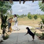 Nivedhithaa Sathish Instagram – Sundays like these with my boys. 😘
My whole heart! 

#FarmLife #Bliss Bangalore, India