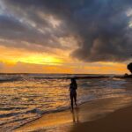 Nivedhithaa Sathish Instagram - It's called a 'calling' for a reason. It speaks to you. Once you find it, you can't ignore it. It's like background music - never turning off, but making life more beautiful. Your destiny won't be a whisper. It will be a scream. 🌅 #Sunsetlover #Coastline #Srilanka #lustforlife Kosgoda, Sri Lanka