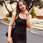 Niyati Fatnani Instagram - Best things start from the 3rd slide.. swipe ⬅️🖤♥️ . . . . #foody #vegan #sugarfree #happyme #healthyeating #niyatifatnani