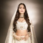 Niyati Fatnani Instagram - 🤍💫 HMU: @makeoverbysejalthakkar @celebsmakeupbysejal Clicked by: @deepak_das_photography Styling: @purvabansal5 Outfit: @rajkumari_by_richahaware Jewellery: @sejalcreation23 Studio: @backstage_mumbai i Managed by: @trending_influencers . . . . #hello #its #fridaynight #already #niyatifatnani